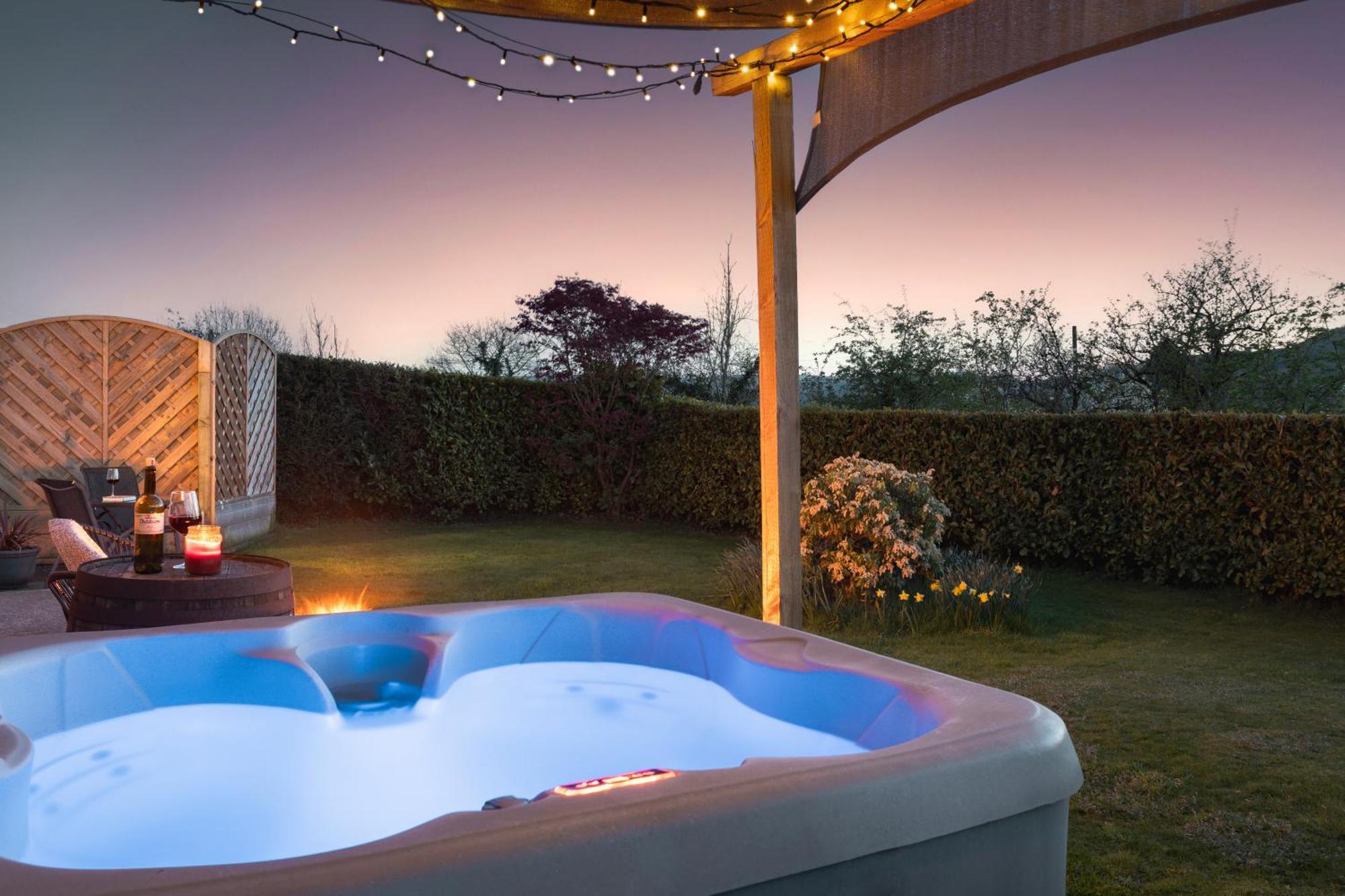 Scar View - Getaway For Two Villa Underbarrow Exterior photo